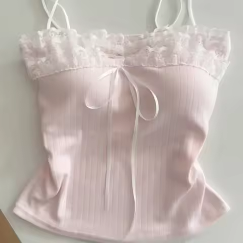时尚蝴蝶结修身蕾丝短款上衣甜美夏季女孩背心上衣打底衬衫辣妹风格吊带背心带垫女式